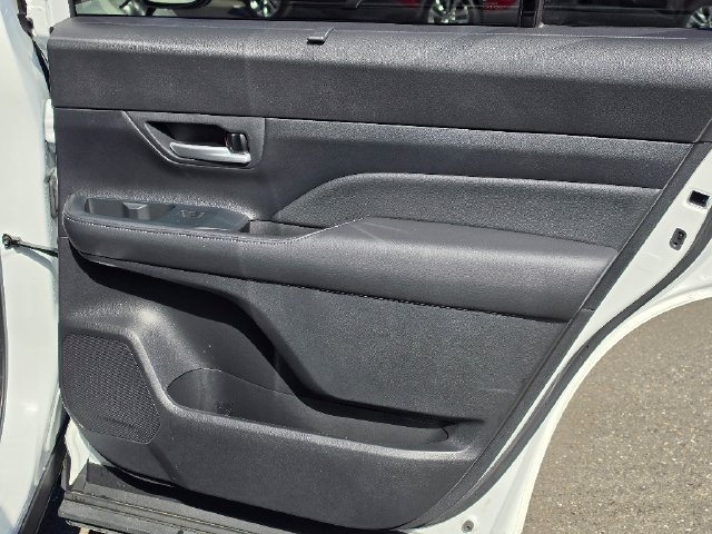 Used 2024 Toyota Grand Highlander AWD image 16