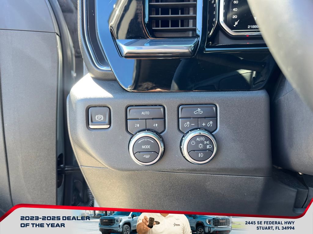 Used 2025 GMC Sierra 1500 Elevation image 24