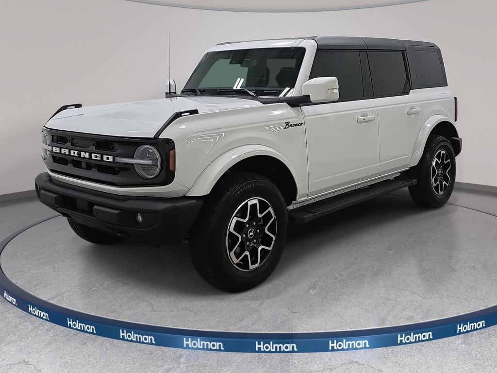 Used 2024 Ford Bronco Outer Banks AWD/4WD image 1