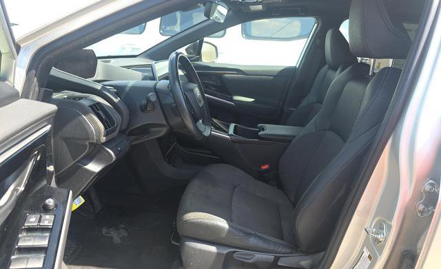 Used 2023 Toyota bZ4X XLE w/ Weather Package FWD image 5