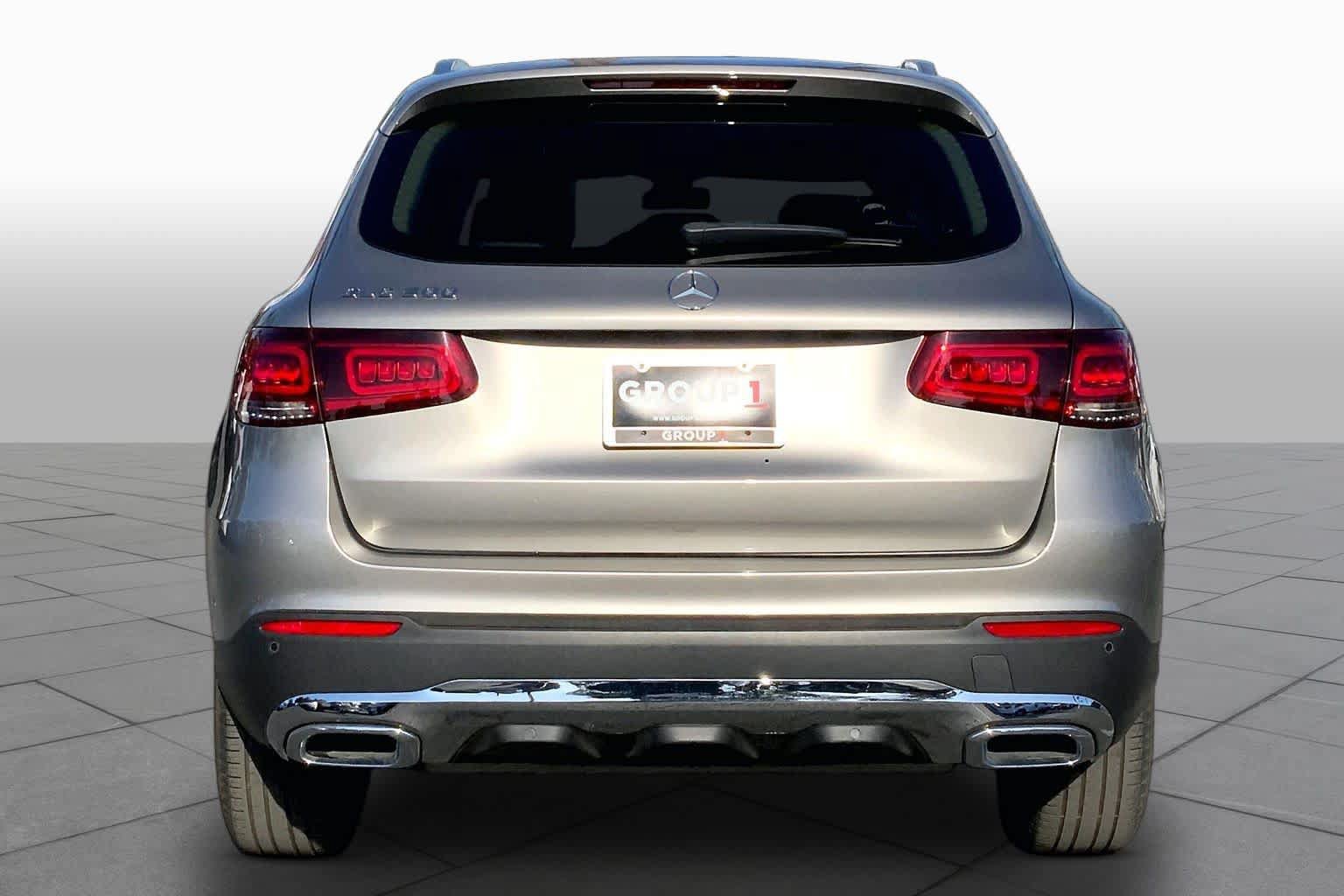 Used 2021 Mercedes-Benz GLC 300 image 4