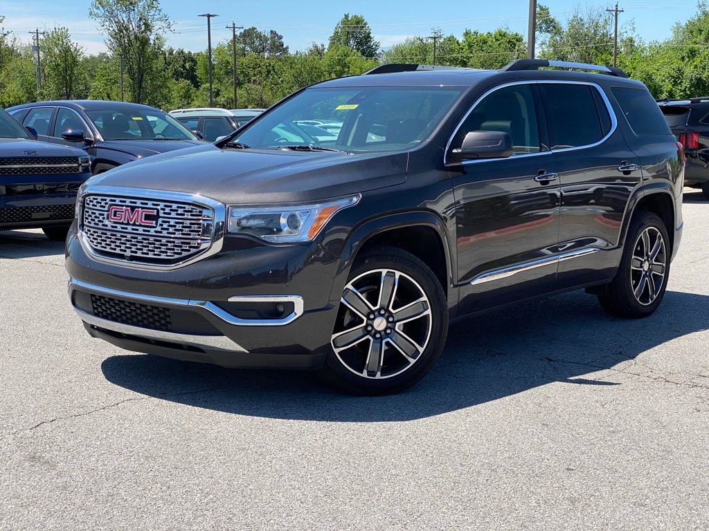 Used 2023 GMC Acadia Denali w/ Trailering Package image 3