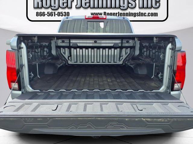 Used 2024 Chevrolet Colorado Z71 w/ Z71 Convenience Package 2 AWD/4WD image 21