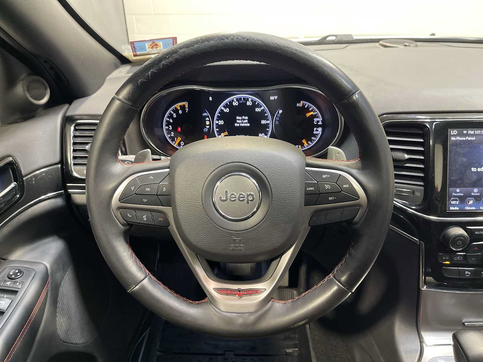 Used 2020 Jeep Grand Cherokee Trailhawk AWD/4WD image 15