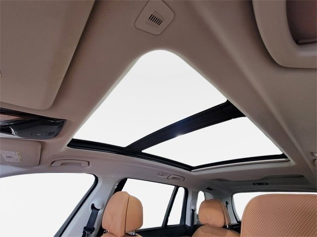 Certified 2023 BMW X7 xDrive40i w/ Executive Package image 25