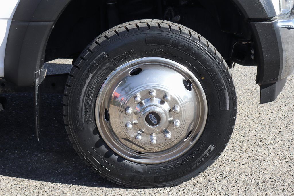 Used 2019 Ford F550 2WD Regular Cab Super Duty image 43