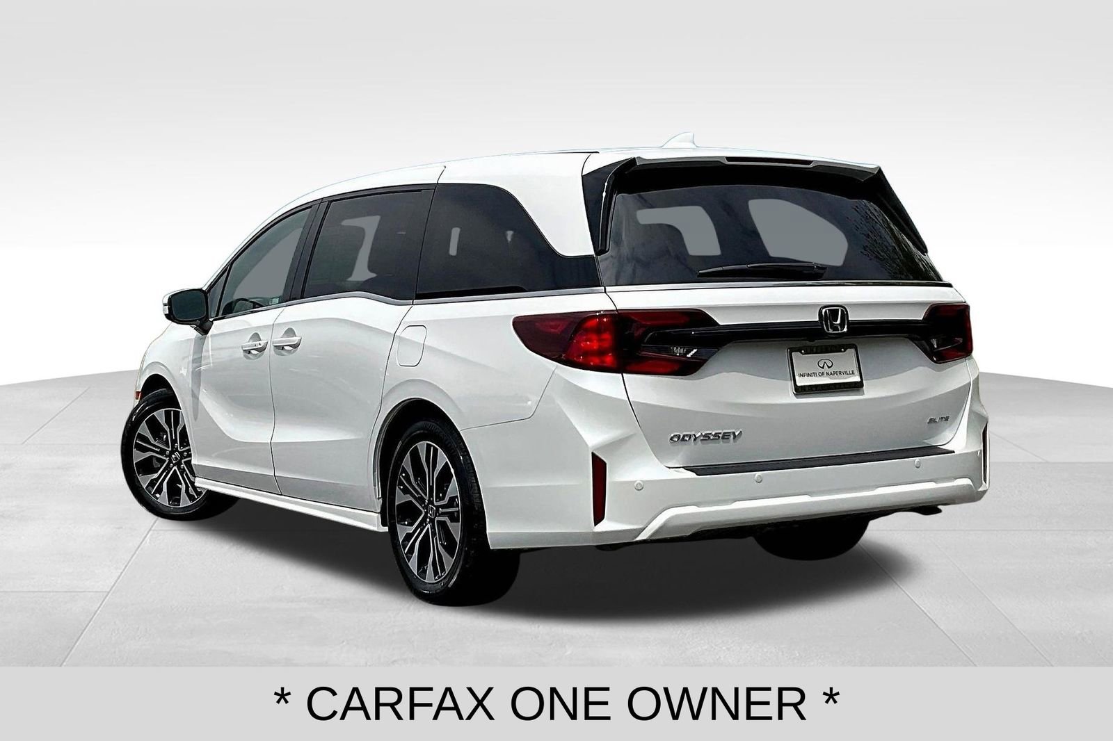Used 2026 Honda Odyssey Elite image 4