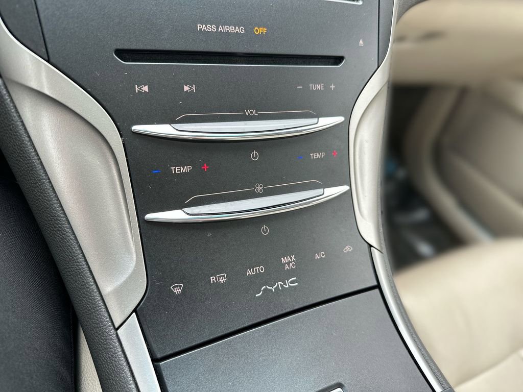 Used 2016 Lincoln MKZ w/ Equipment Group 300A Reserve image 17