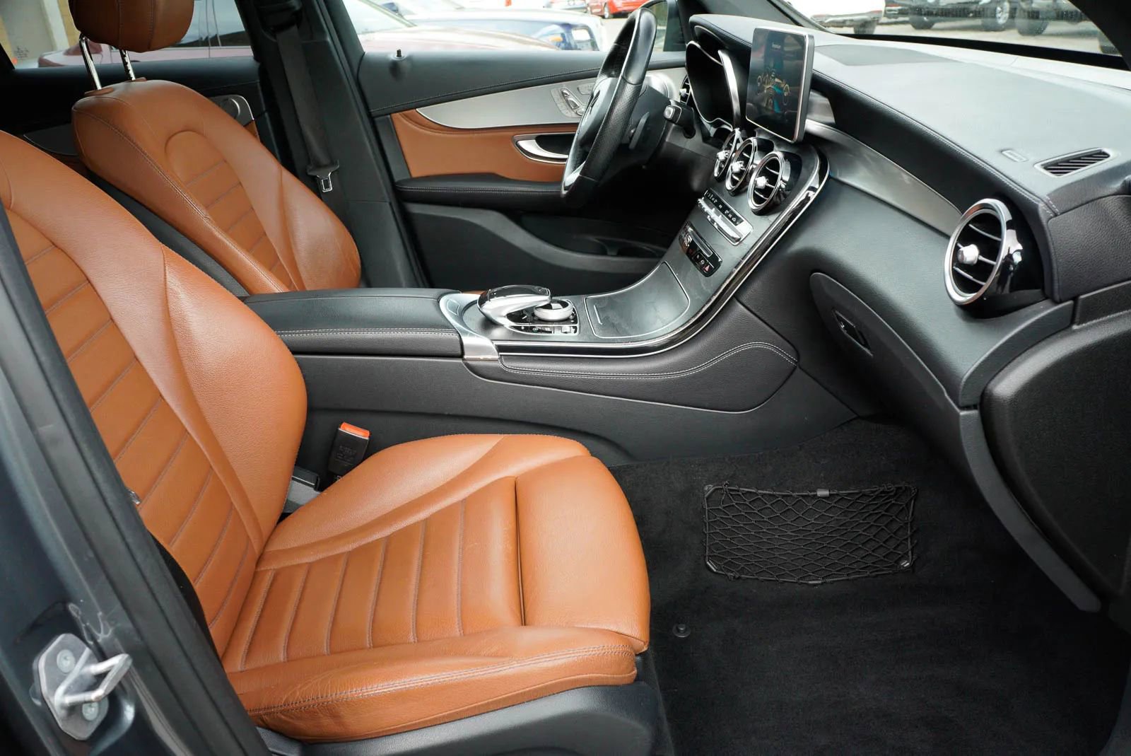 Used 2018 Mercedes-Benz GLC 43 AMG 4MATIC Coupe image 31