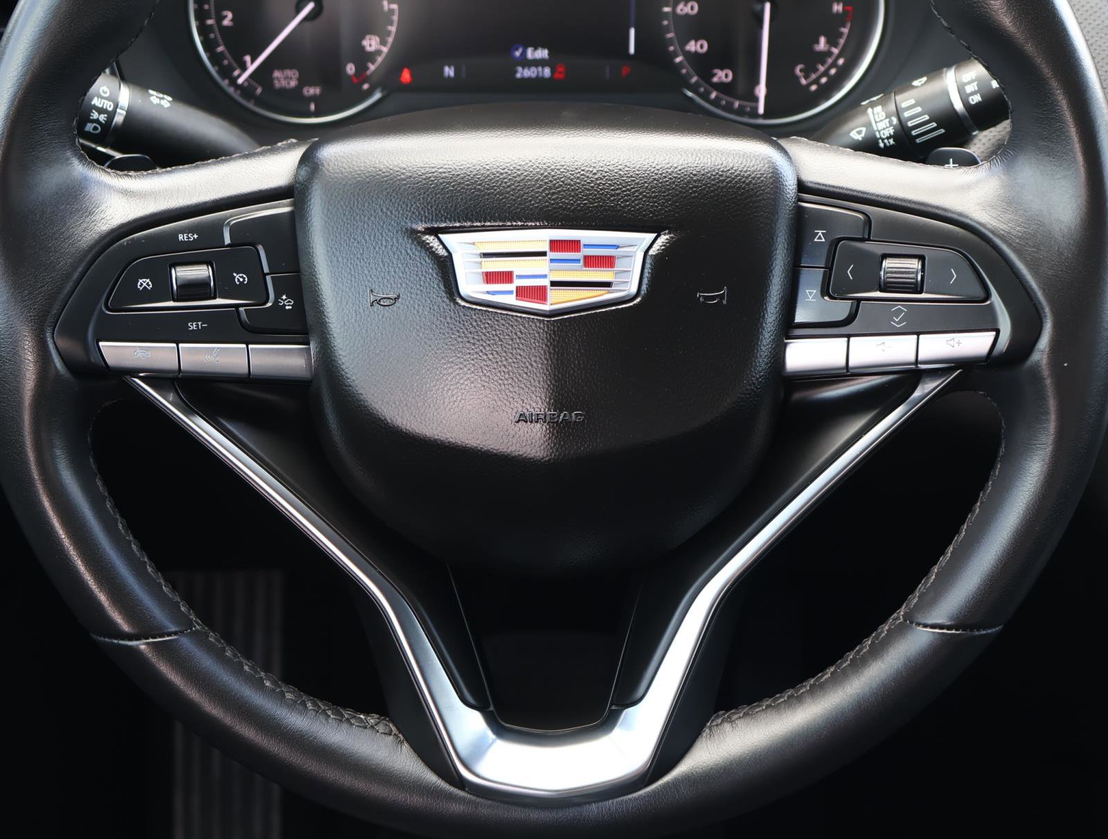 Certified 2024 Cadillac XT6 Luxury FWD image 14