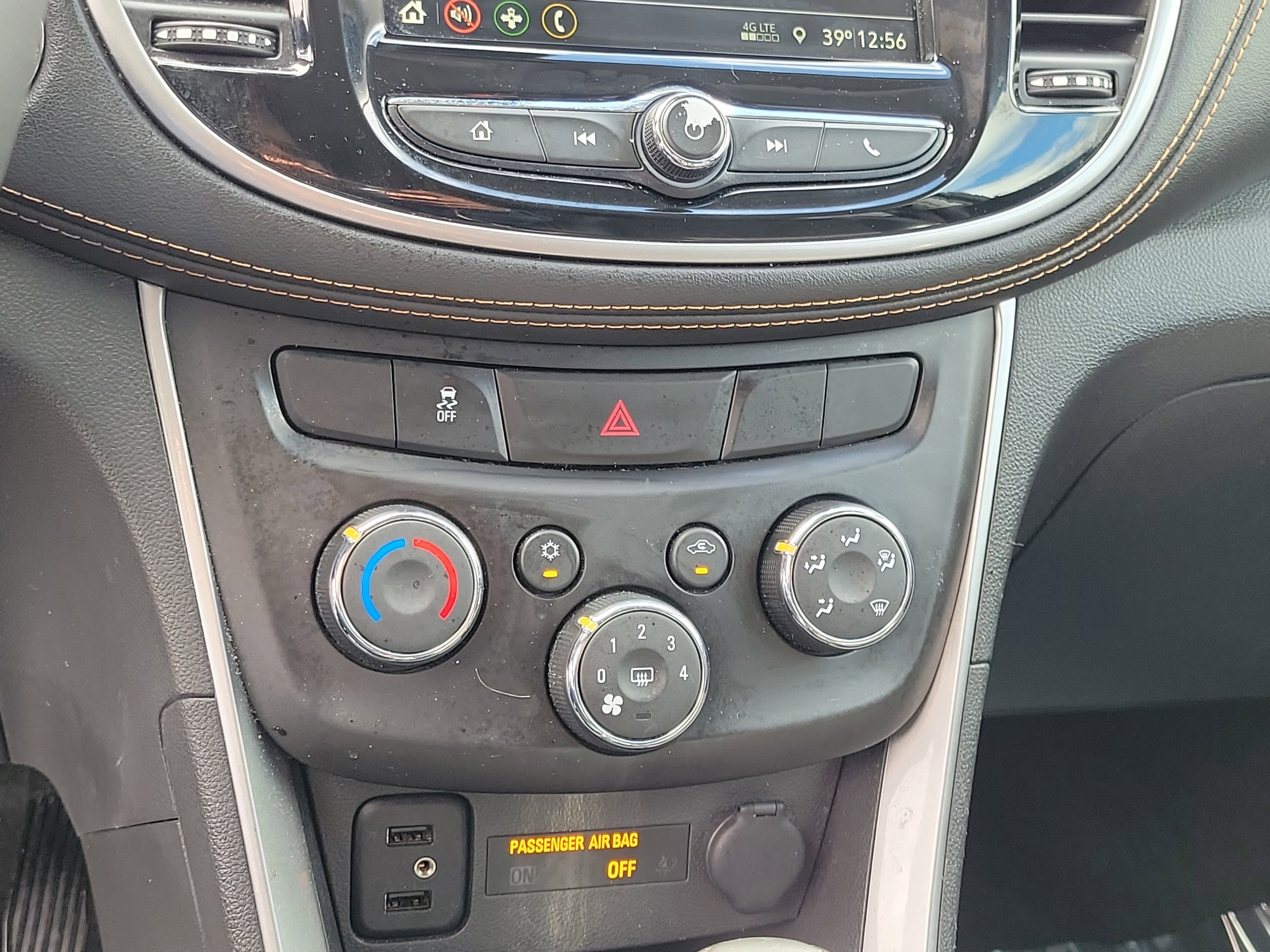 Used 2019 Chevrolet Trax LT w/ LT Convenience Package image 27