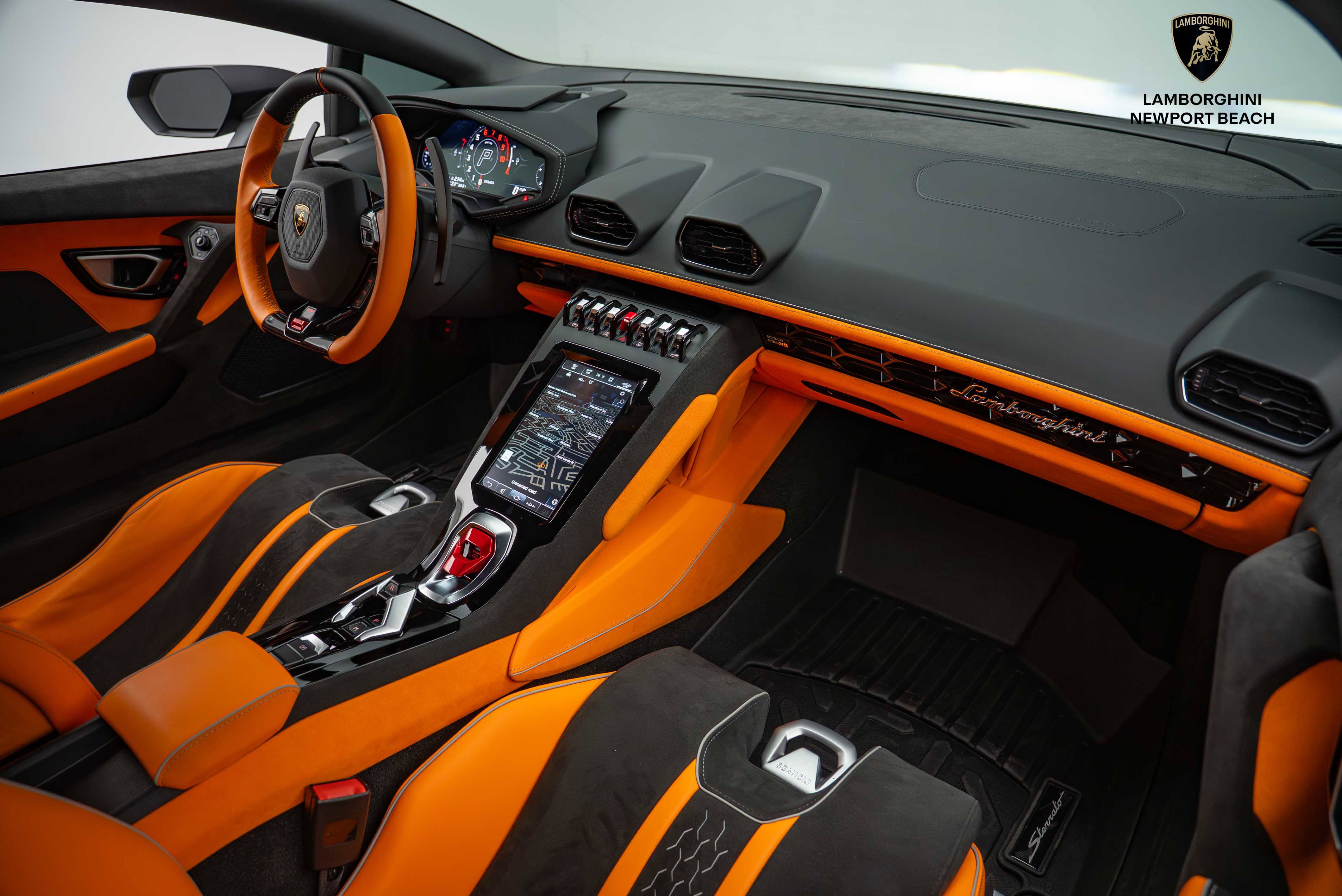 Used 2024 Lamborghini Huracan Sterrato image 7