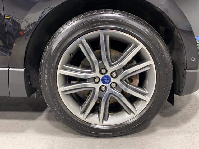 Used 2019 Ford Edge Titanium w/ Equipment Group 301A AWD/4WD image 33