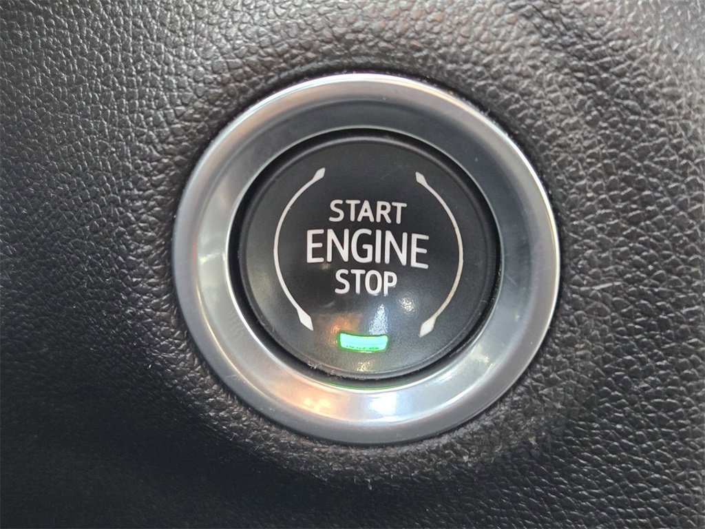 Used 2022 GMC Sierra 1500 SLT w/ SLT Premium Package image 17