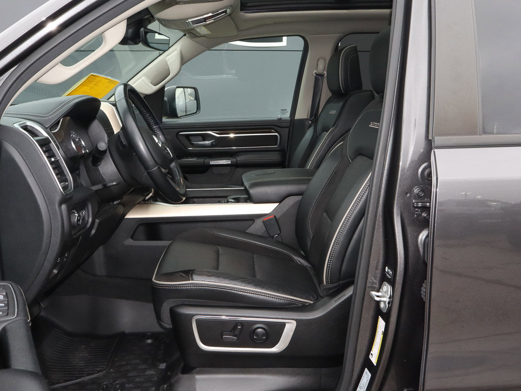 Used 2022 RAM 1500 Laramie AWD/4WD image 7