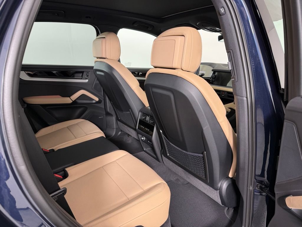 New 2026 Porsche Cayenne AWD/4WD image 17