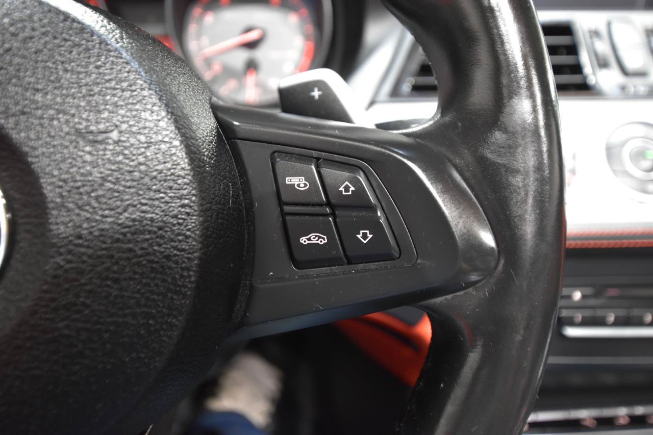 Used 2015 BMW Z4 sDrive35is RWD image 23