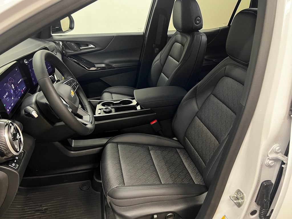 New 2026 Chevrolet Equinox LT w/ Convenience Package II AWD/4WD image 21