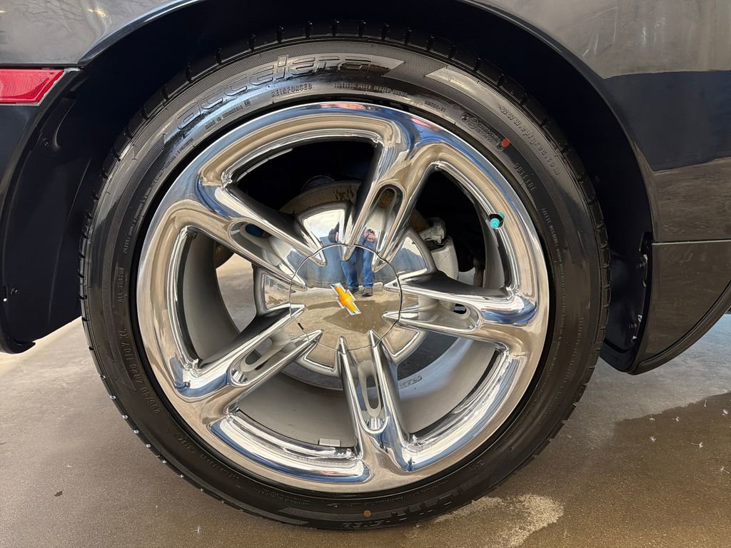 Used 2005 Chevrolet SSR w/ Preferred Equipment Group RWD image 18