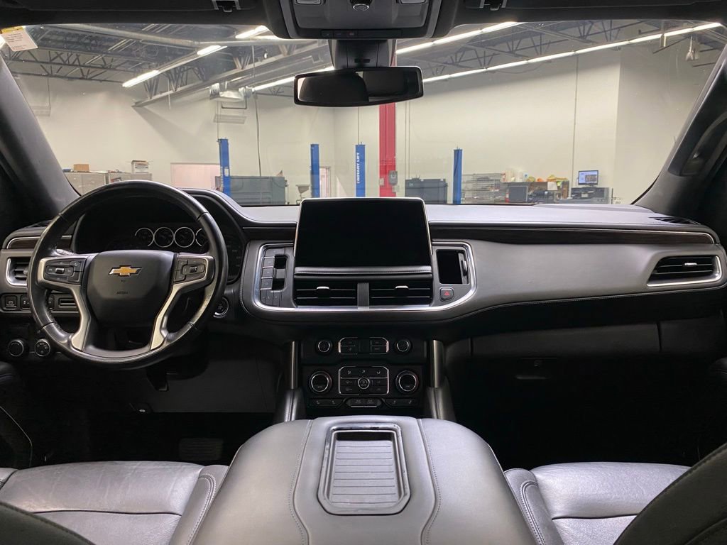 Used 2021 Chevrolet Suburban LT RWD image 22