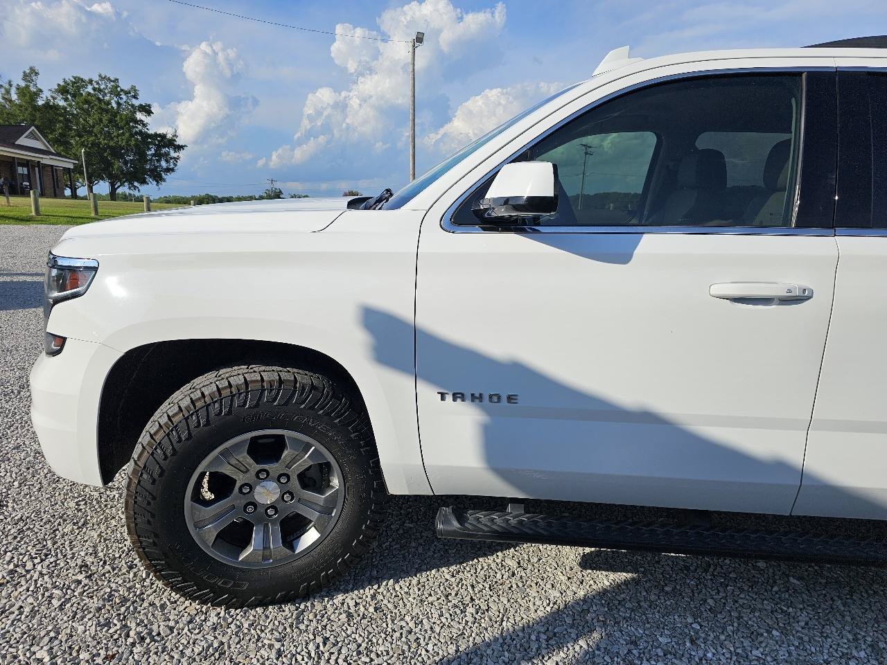Used 2018 Chevrolet Tahoe LT w/ Luxury Package AWD/4WD image 6