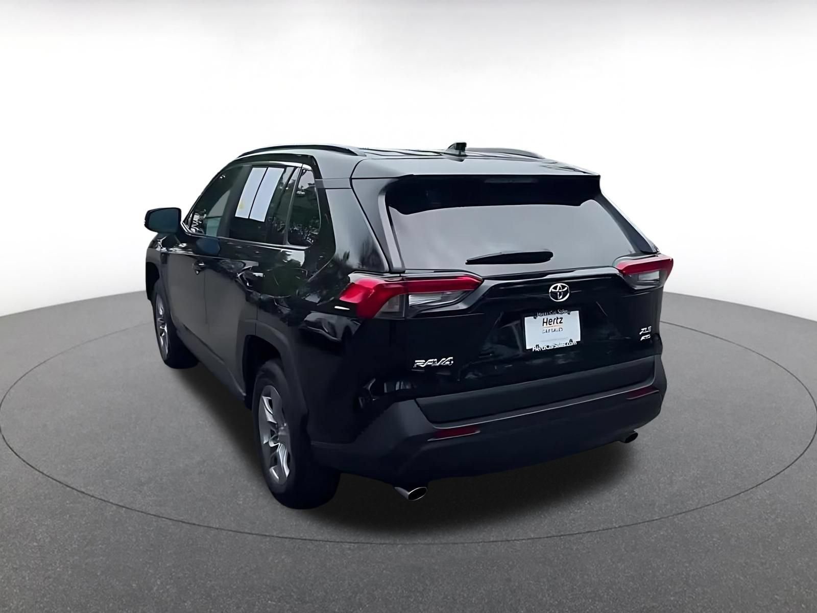 Used 2024 Toyota RAV4 XLE w/ Convenience Package AWD/4WD image 10