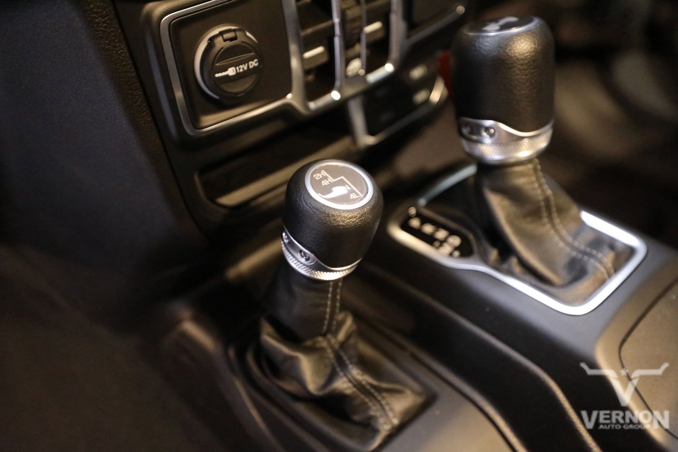 New 2024 Jeep Wrangler Sahara w/ Technology Group image 24