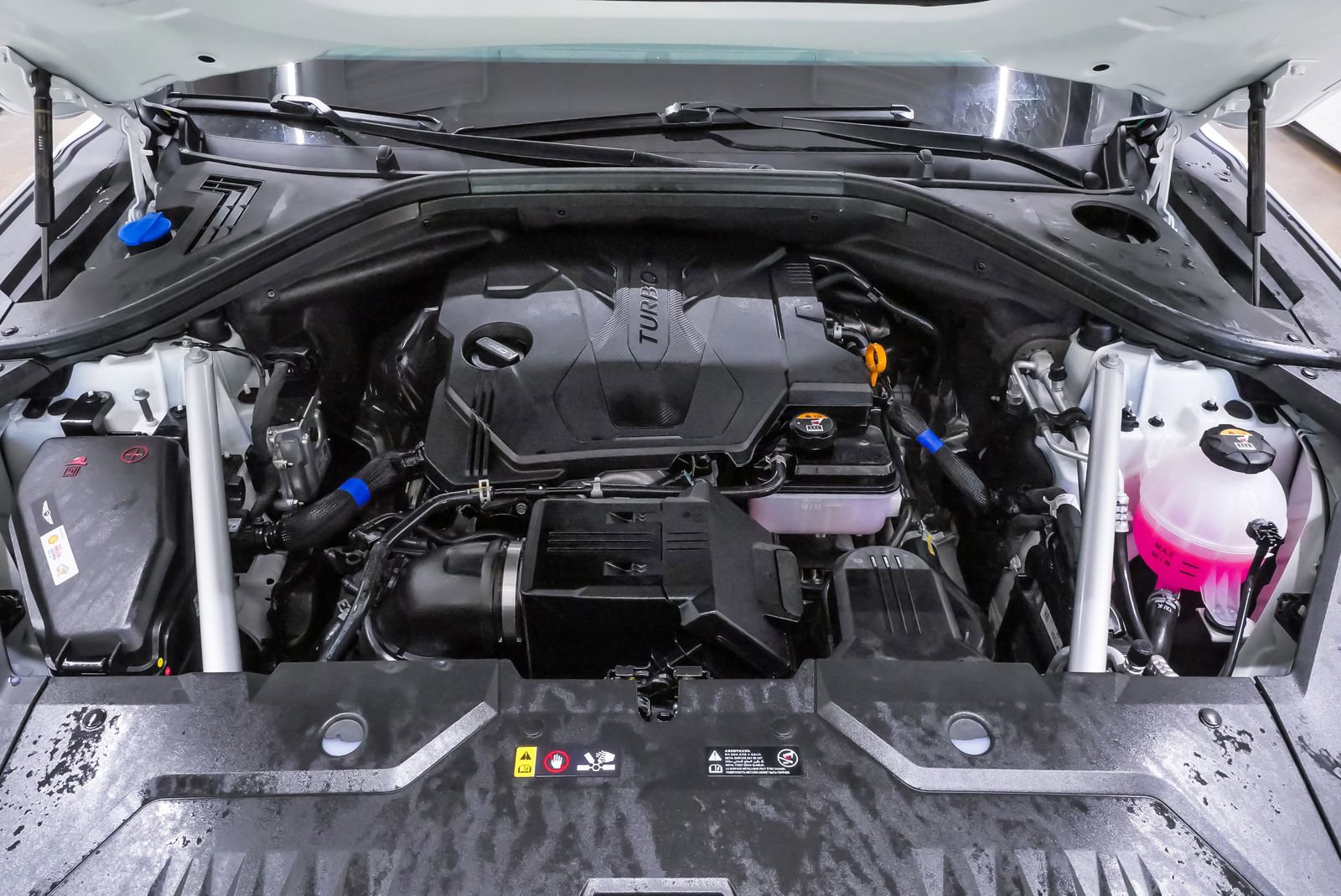 Certified 2026 Genesis GV70 2.5T Advanced AWD/4WD image 27