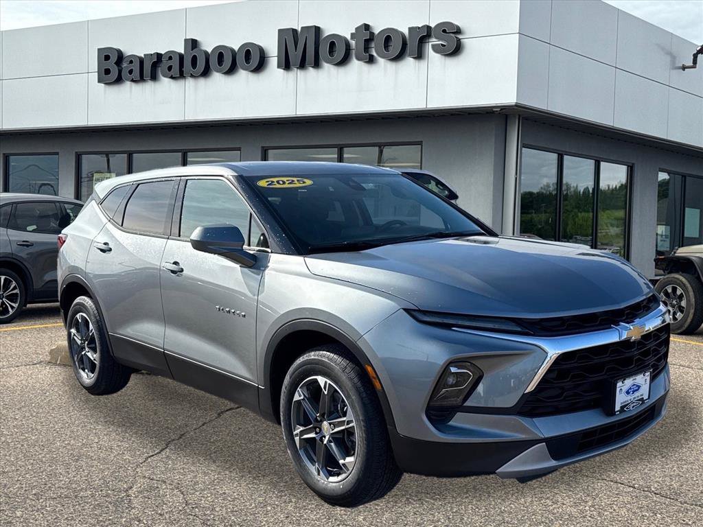 Used 2025 Chevrolet Blazer LT AWD/4WD image 1