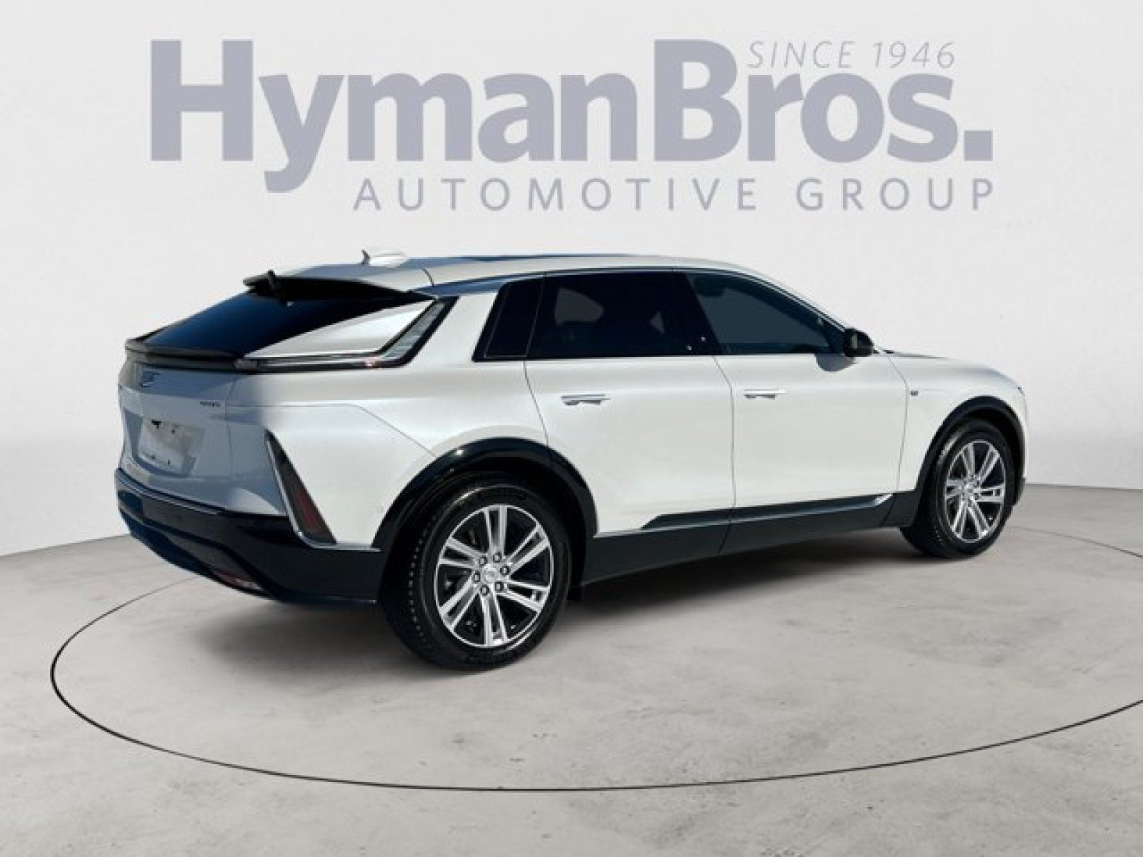 Used 2024 Cadillac Lyriq Tech w/ Driver Assist Package RWD image 3