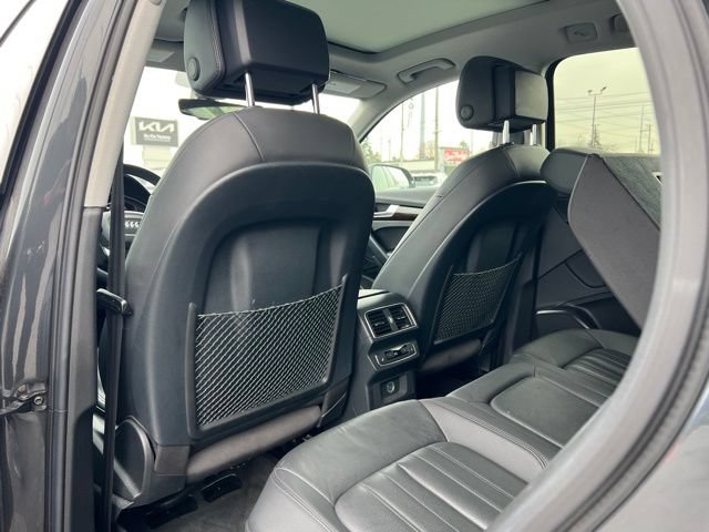Used 2018 Audi Q5 2.0T Premium Plus w/ Premium Plus Package AWD/4WD image 11