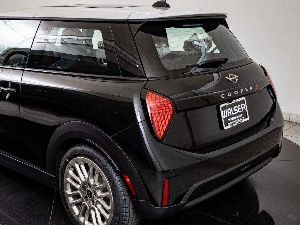 New 2026 MINI Cooper S FWD image 19