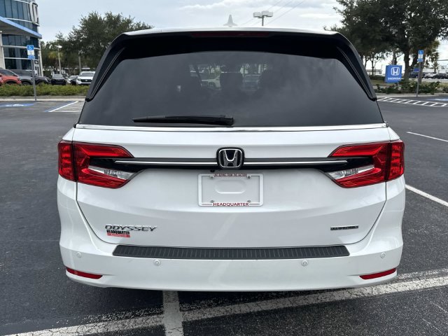 Certified 2024 Honda Odyssey Touring image 5