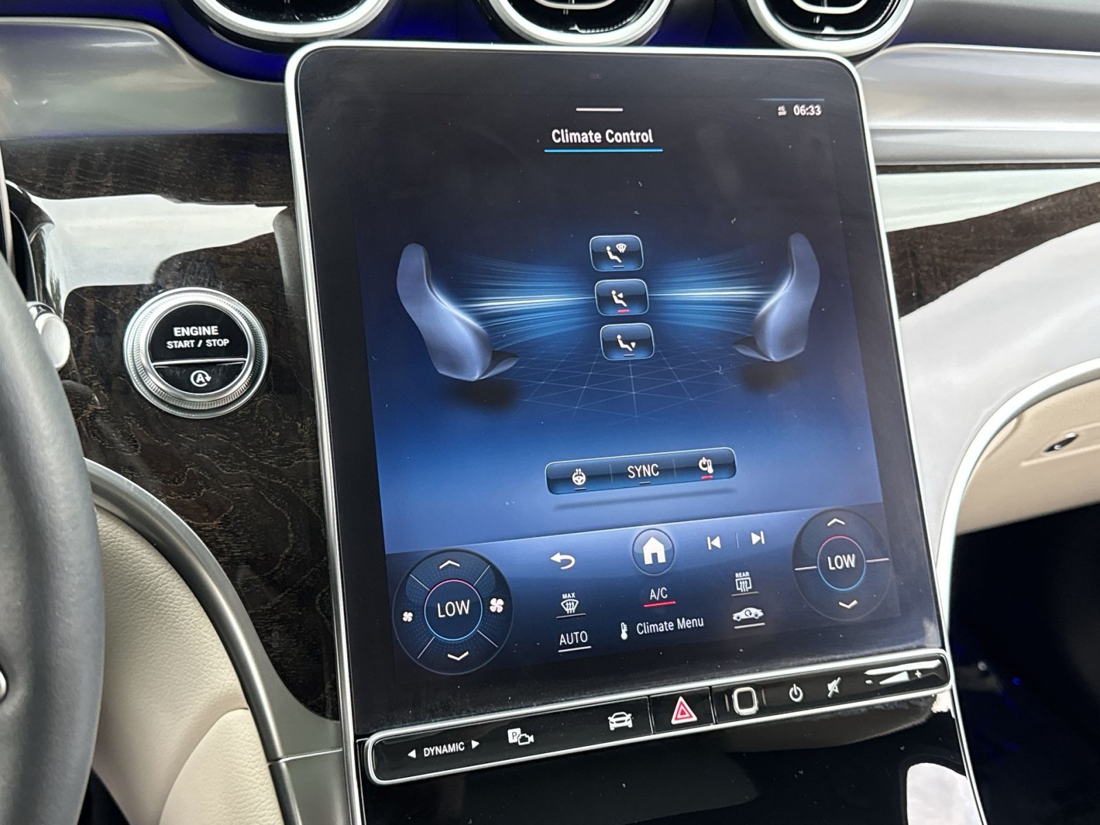 Used 2023 Mercedes-Benz GLC 300 4MATIC image 26