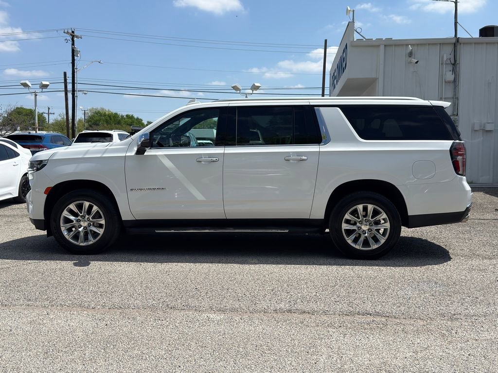 Used 2023 Chevrolet Suburban Premier RWD image 5