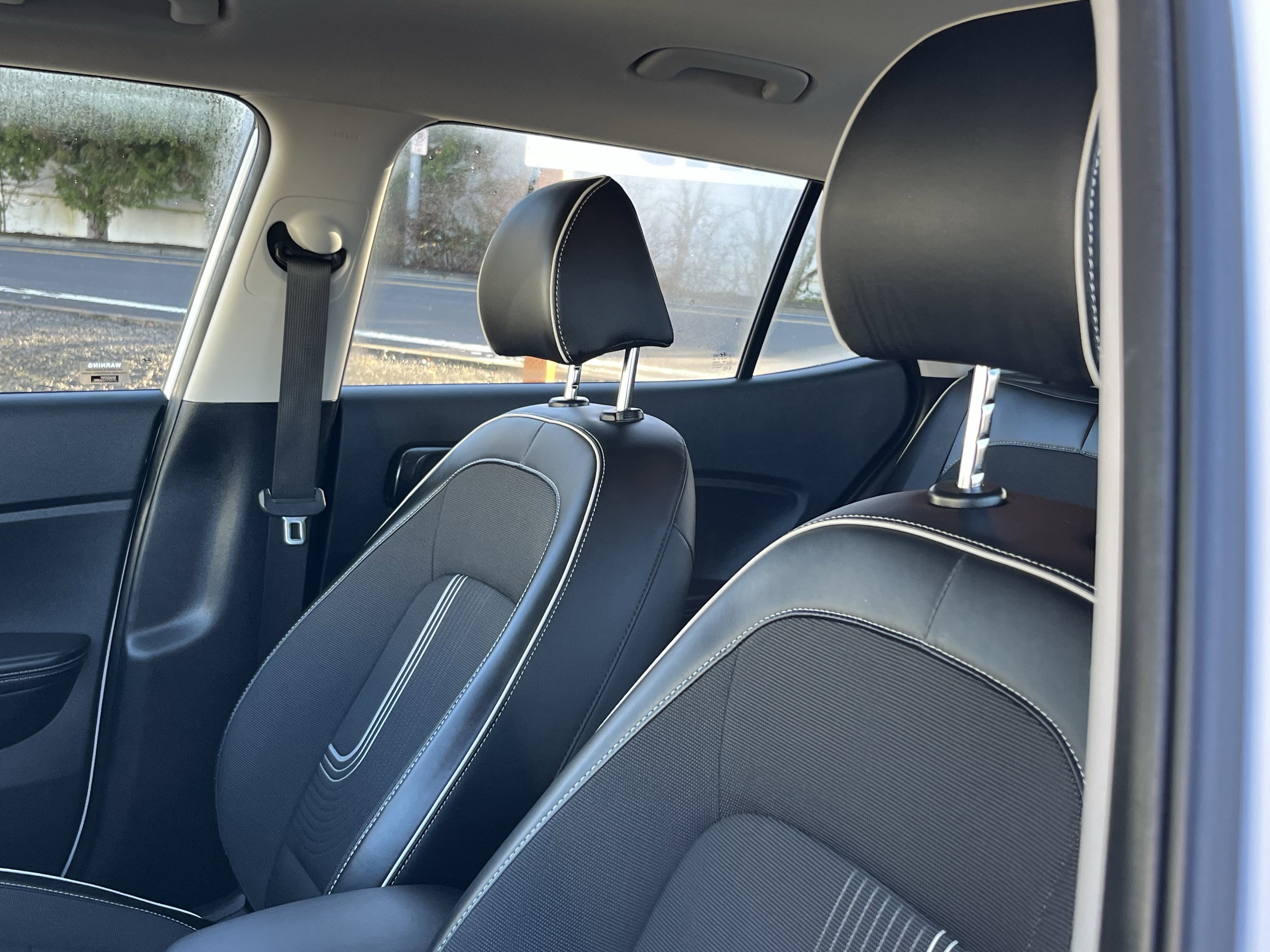 Certified 2023 Hyundai Venue Limited image 19