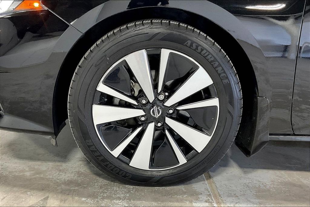 Used 2020 Nissan Altima 2.5 SV image 11