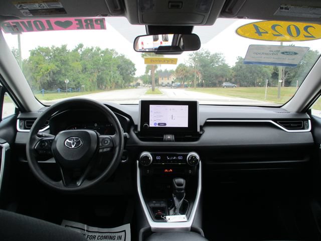 Used 2024 Toyota RAV4 XLE FWD image 23