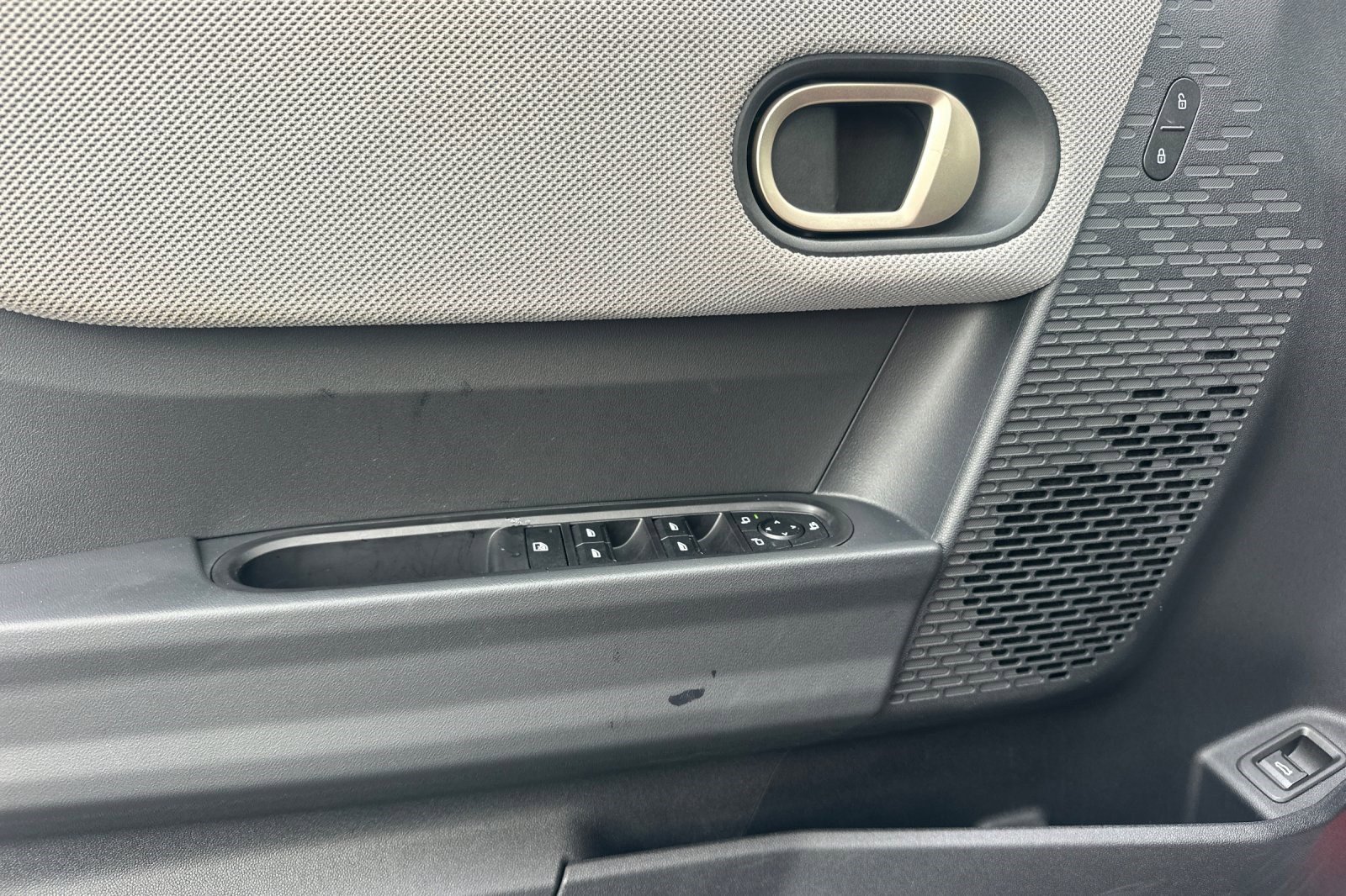 Used 2025 MINI Cooper S image 12