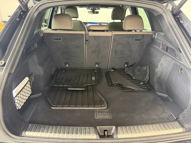 Used 2025 Audi Q5 Premium w/ Convenience Package AWD/4WD image 22