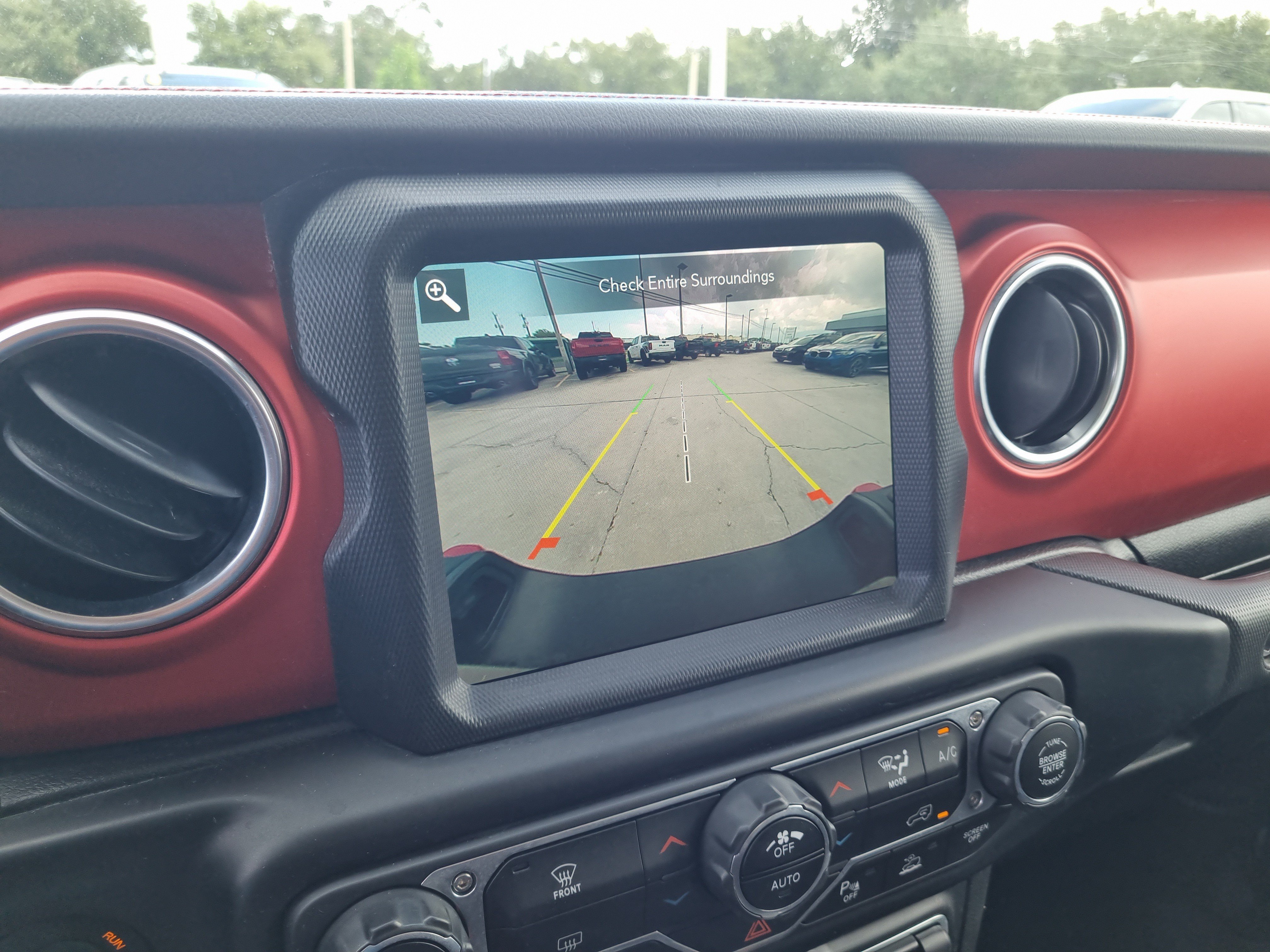 Used 2022 Jeep Gladiator Rubicon w/ LED Lighting Group AWD/4WD image 28