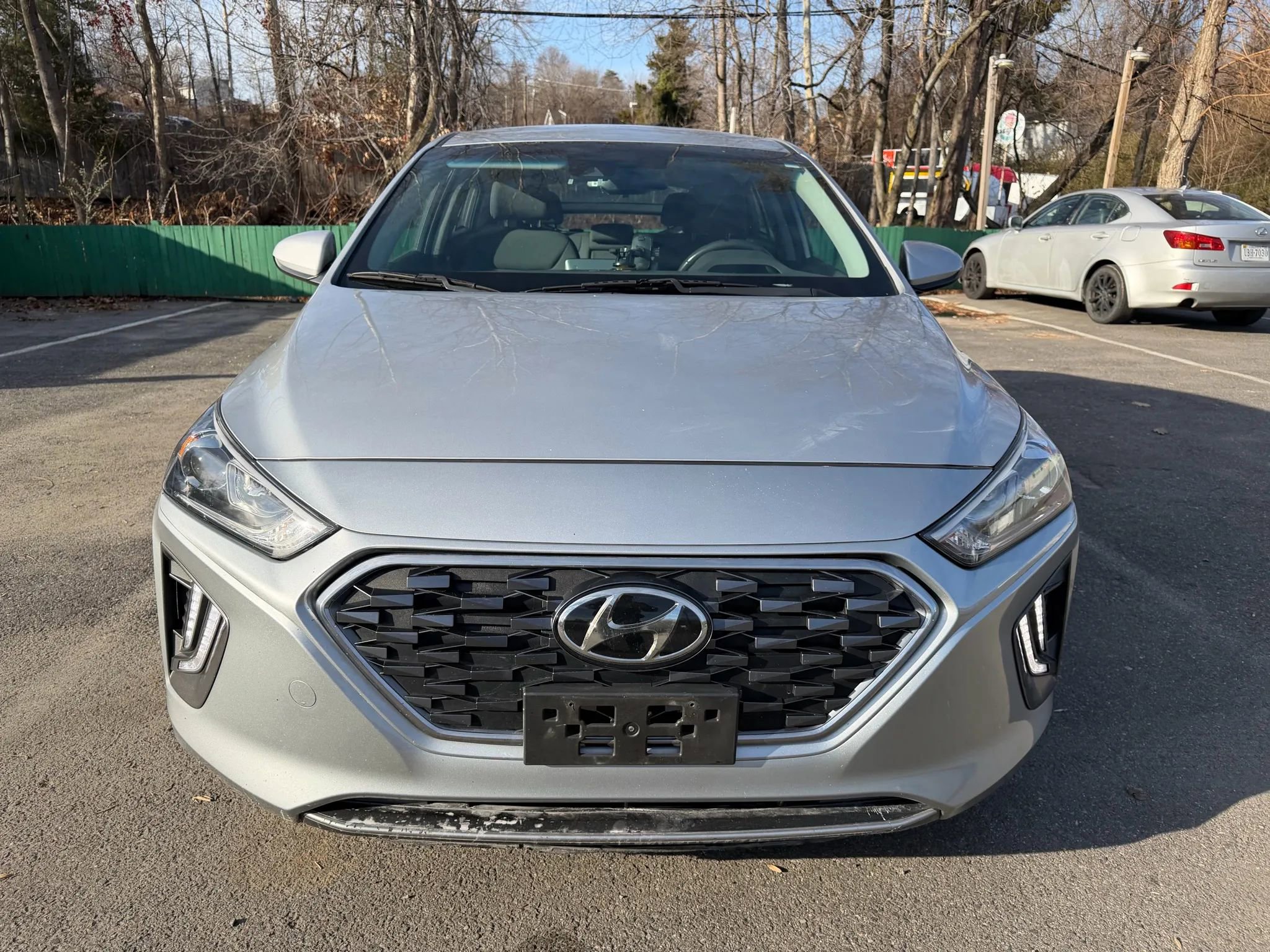 Used 2021 Hyundai Ioniq SE image 2