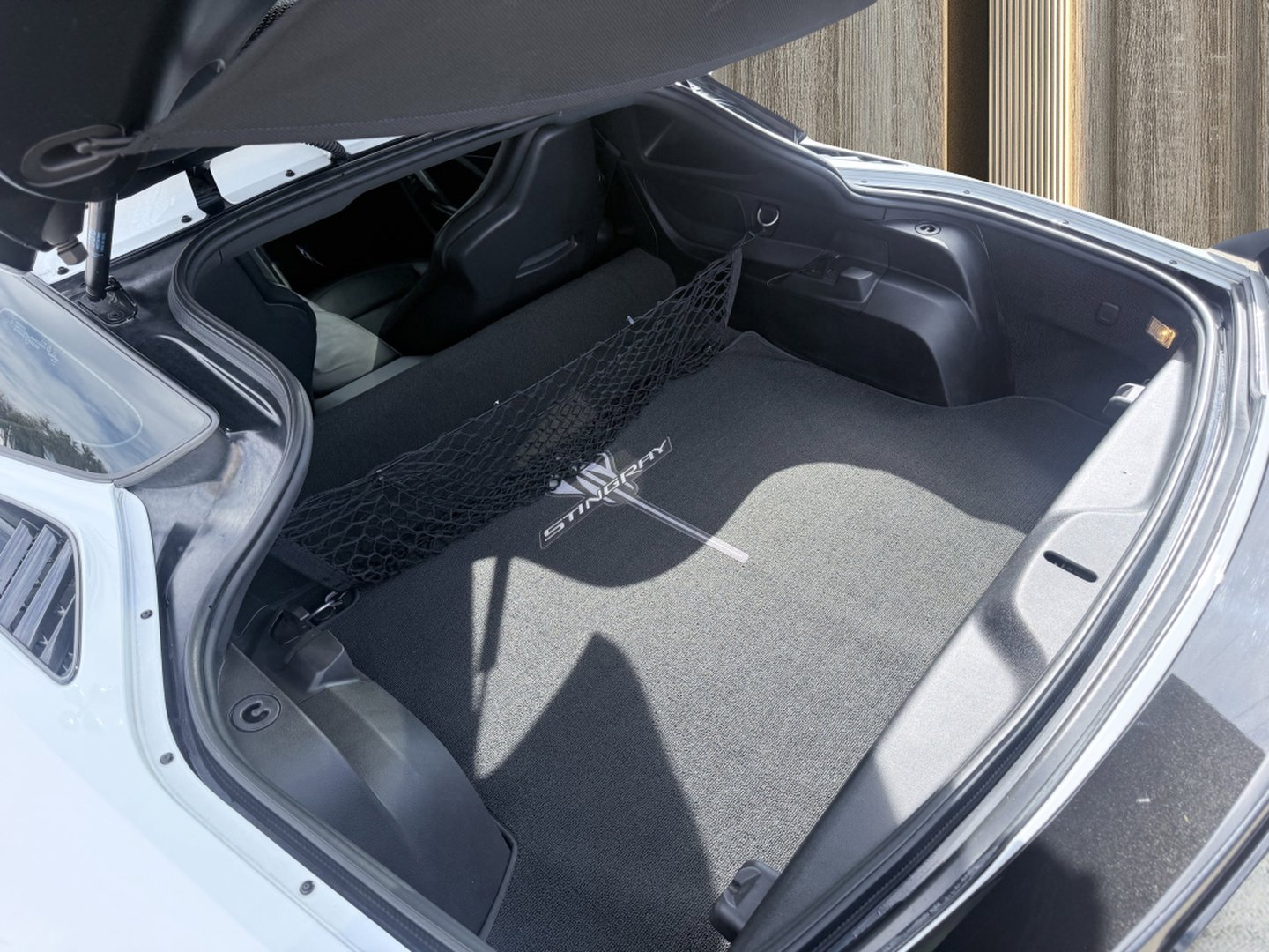 Used 2017 Chevrolet Corvette Z51 1LT w/ Carbon Flash Badge Package image 14