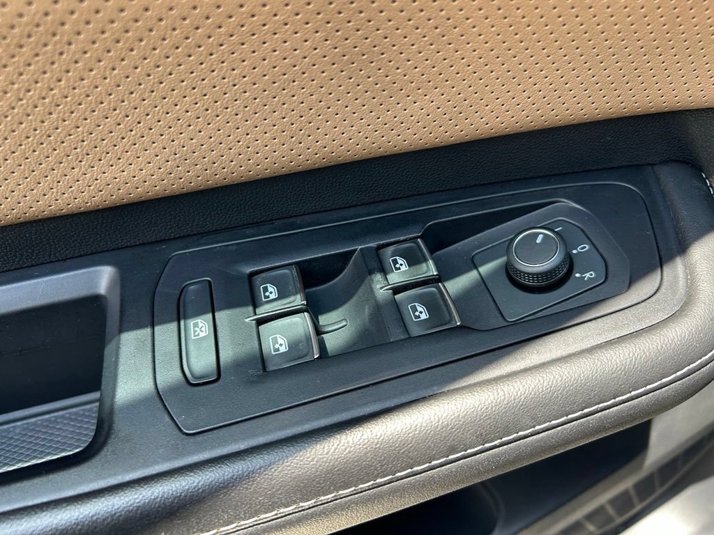 Used 2024 Volkswagen Atlas Cross Sport SEL R-Line AWD/4WD image 61