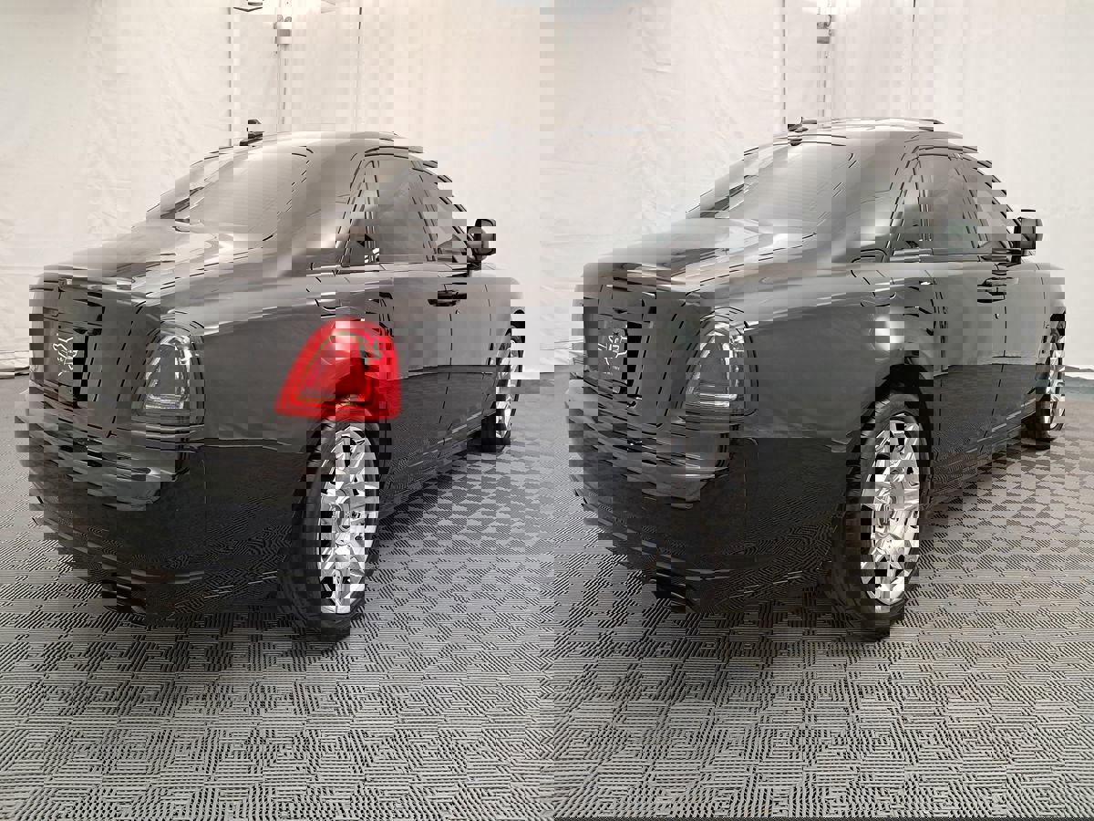 Used 2011 Rolls-Royce Ghost image 3