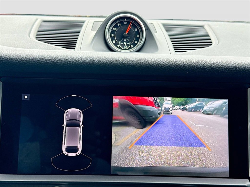 Used 2021 Porsche Macan image 15