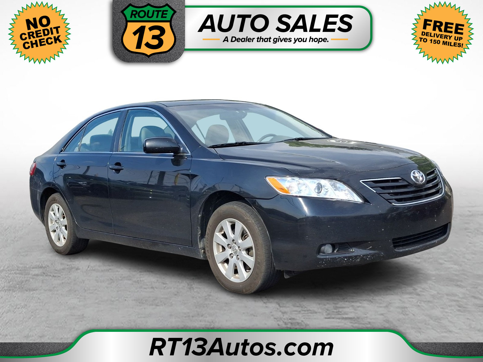 Used 2009 Toyota Camry XLE FWD image 1