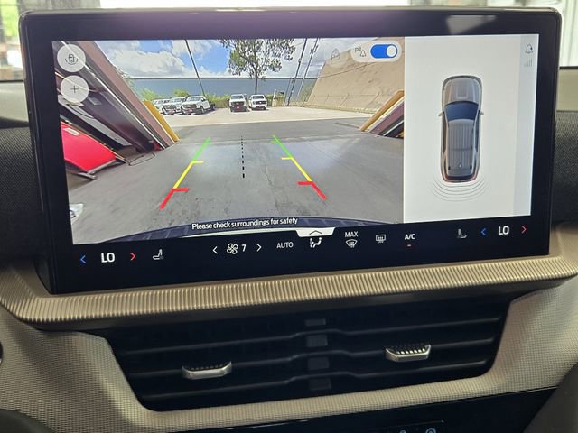 New 2026 Ford Explorer Active RWD image 14