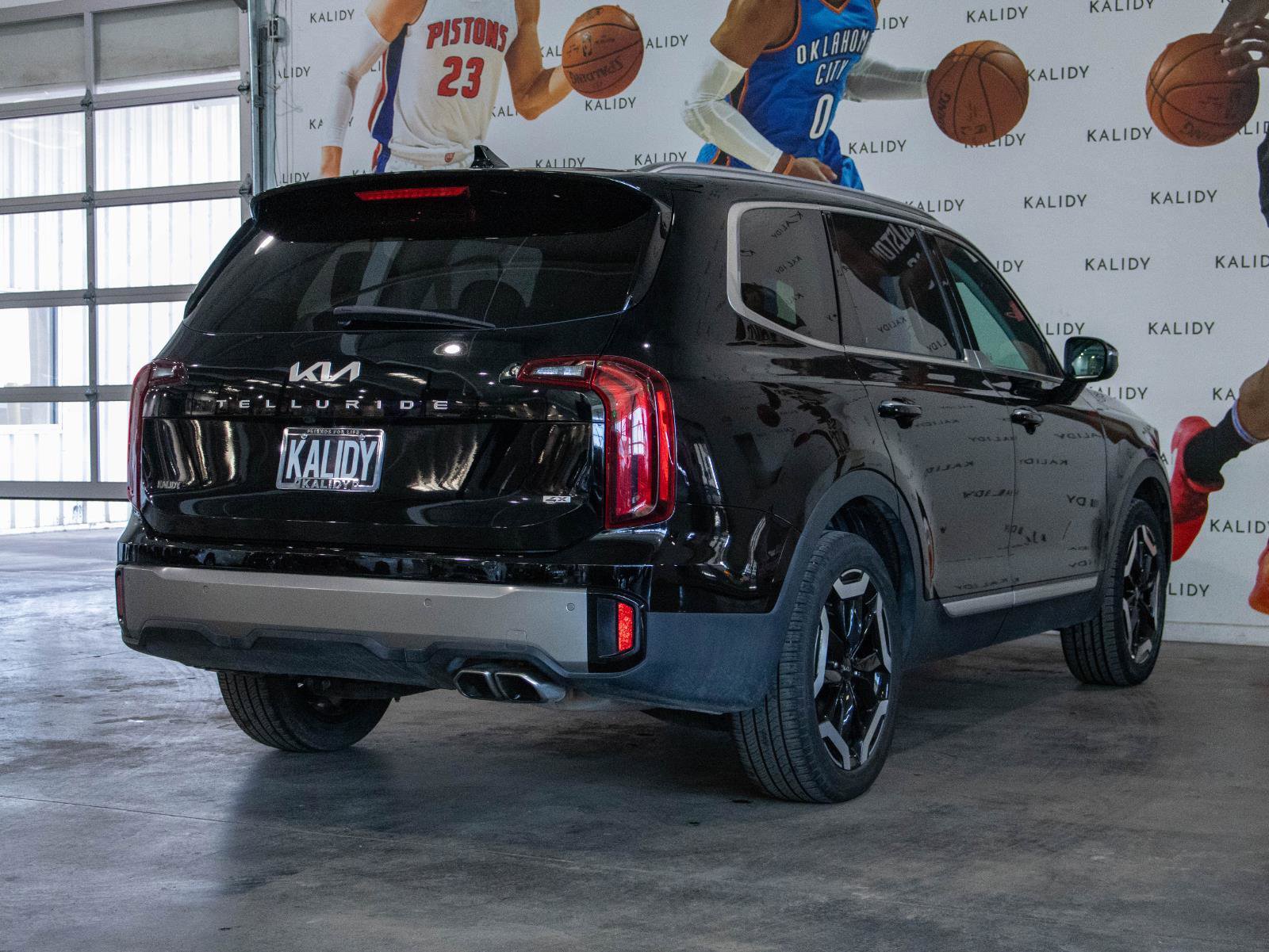 Used 2025 Kia Telluride S image 25
