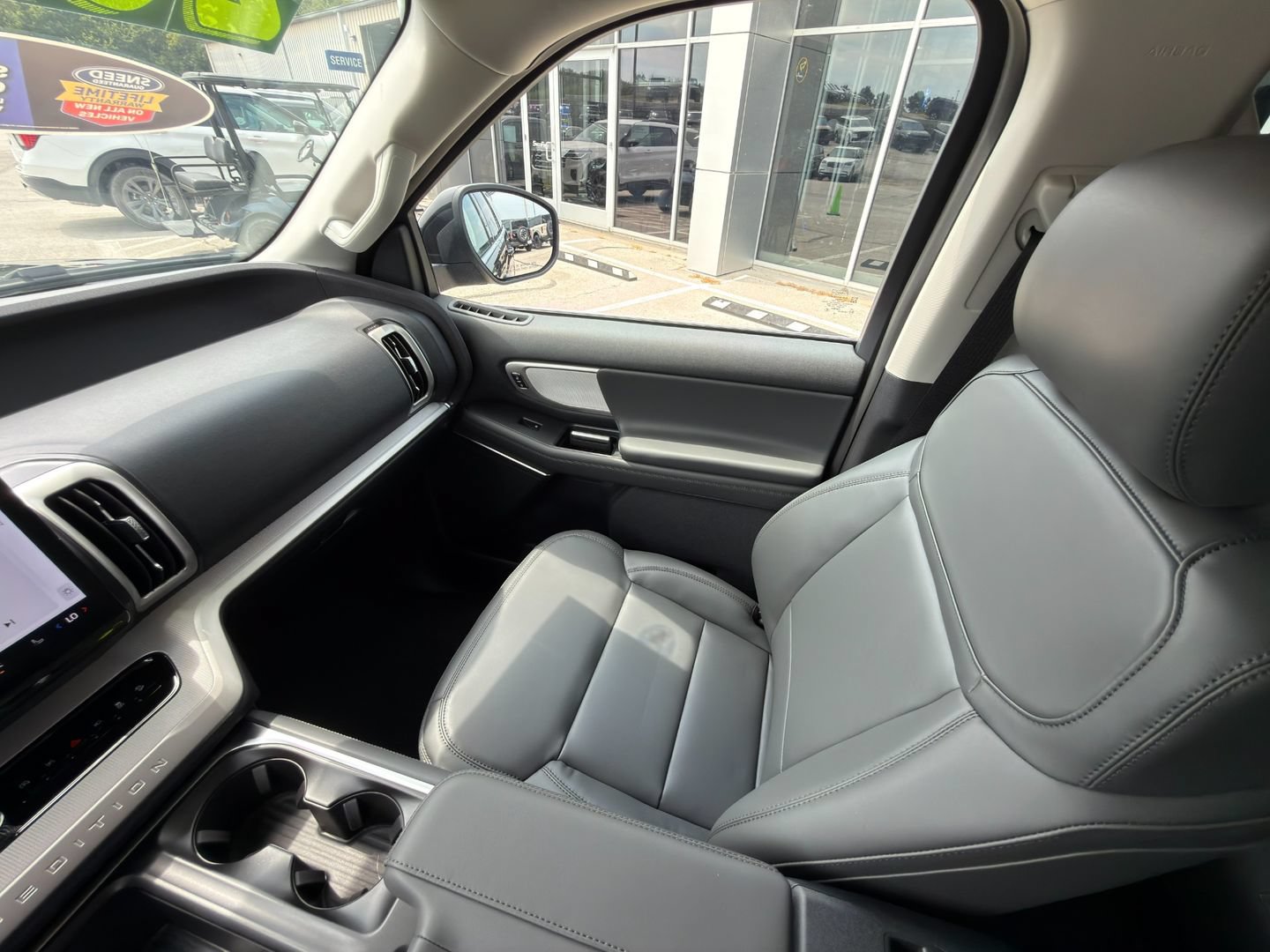 New 2027 Ford Expedition Active AWD/4WD image 29